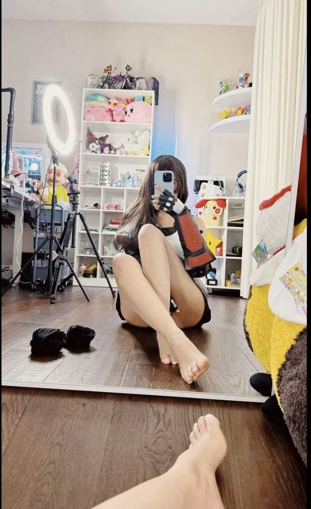 Latina Cosplayer Neekolul Shares More Selfies 4