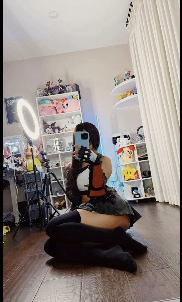 Latina Cosplayer Neekolul Shares More Selfies 5