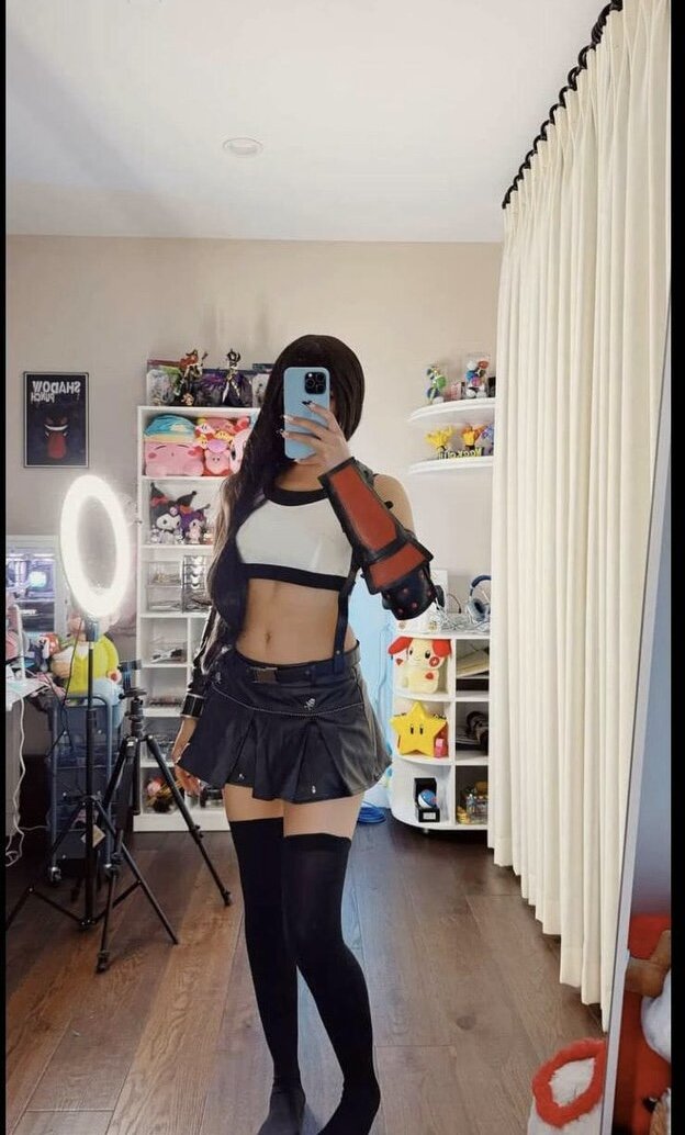 Latina Cosplayer Neekolul Shares More Selfies 24