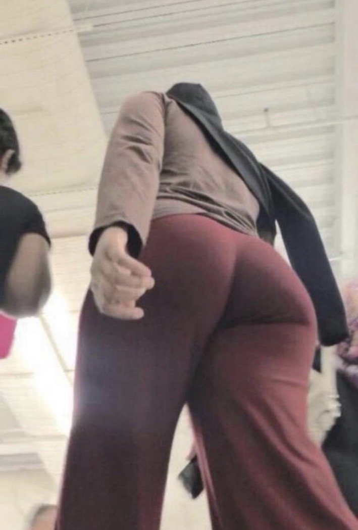 şişman arka kapısı açık başörtülü fahişe tele:yesoviet 12