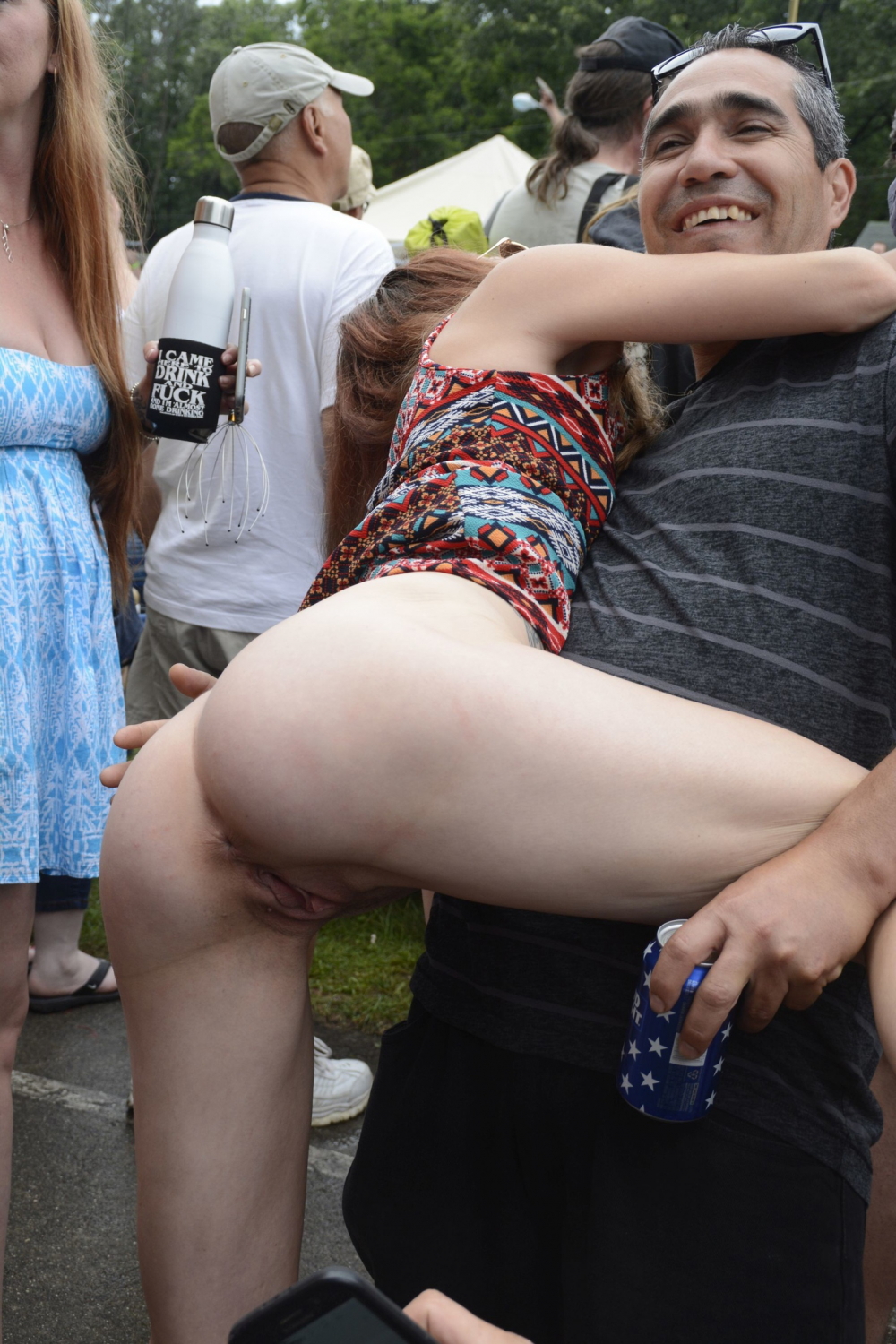 Festival Babe Gets Dirty In Public 3