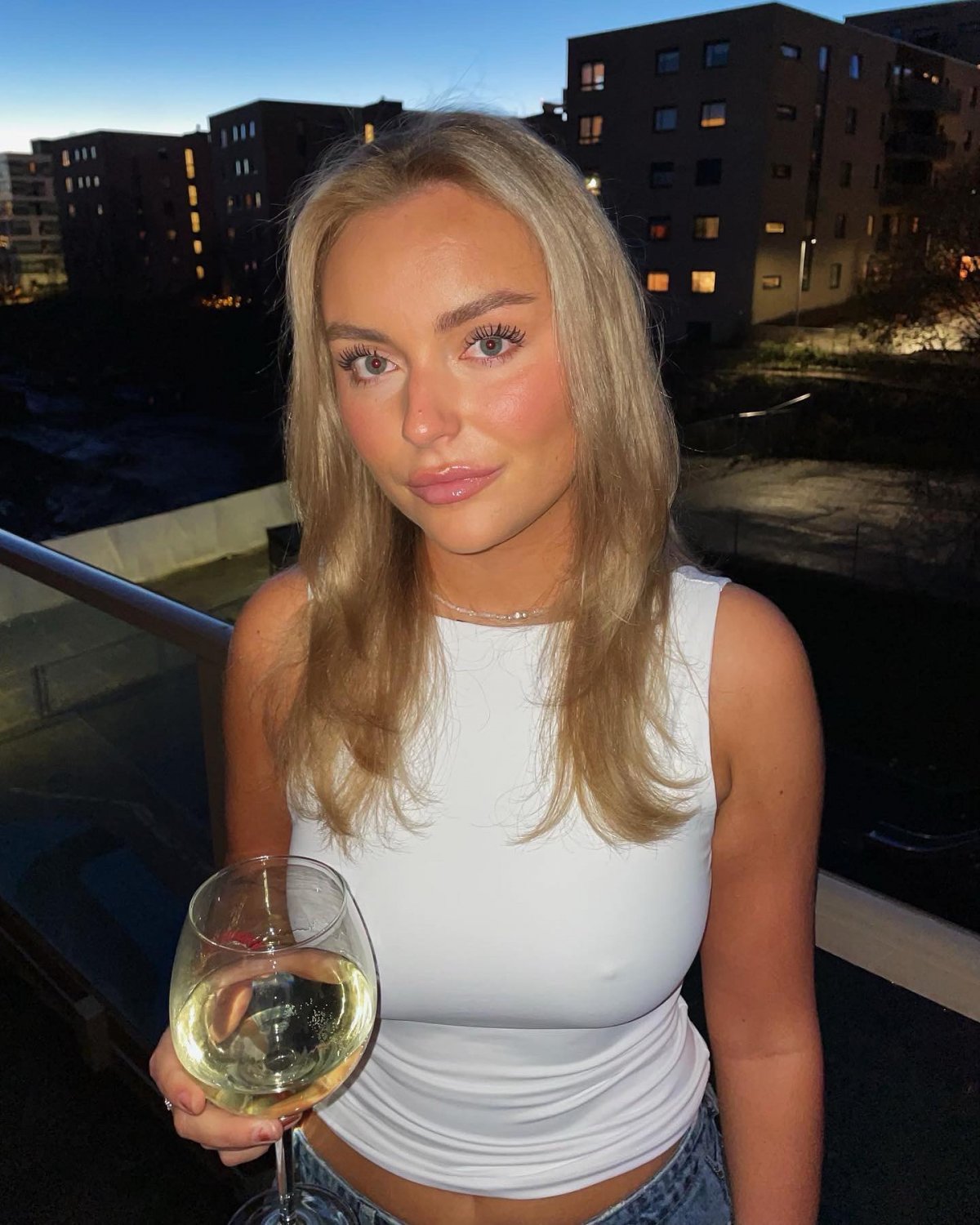 Blondes, pawgs, et délicates princesses blanches en appel 22