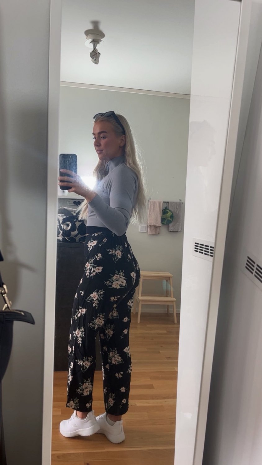 Blonde Finnish Babe Covered In Sticky Love 4