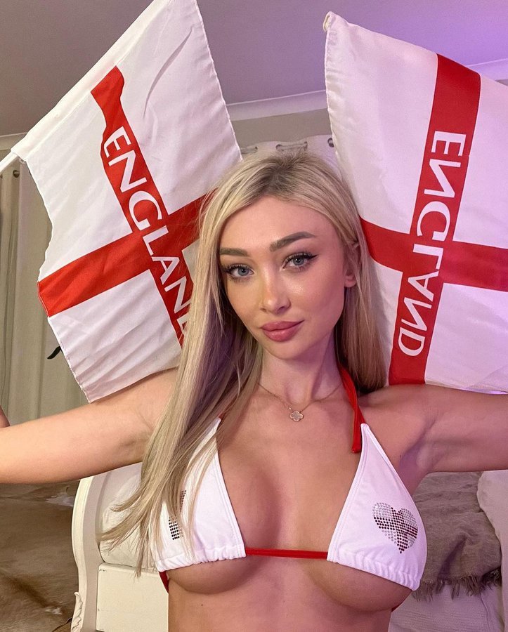 Light-Haired Asian Beauty Gets Full Nelson Slammed 5