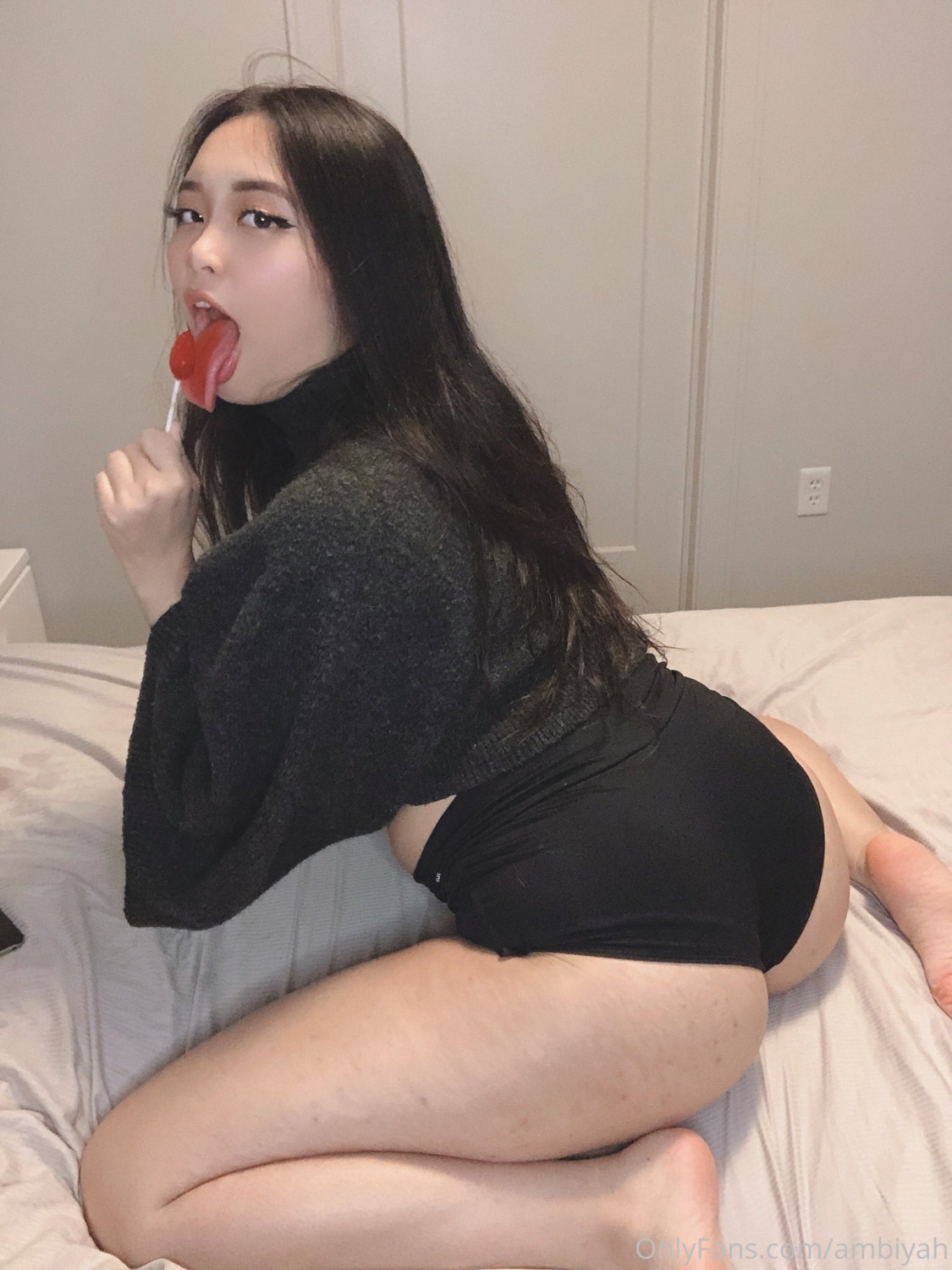 Orientalischer Gamer Hottie 9