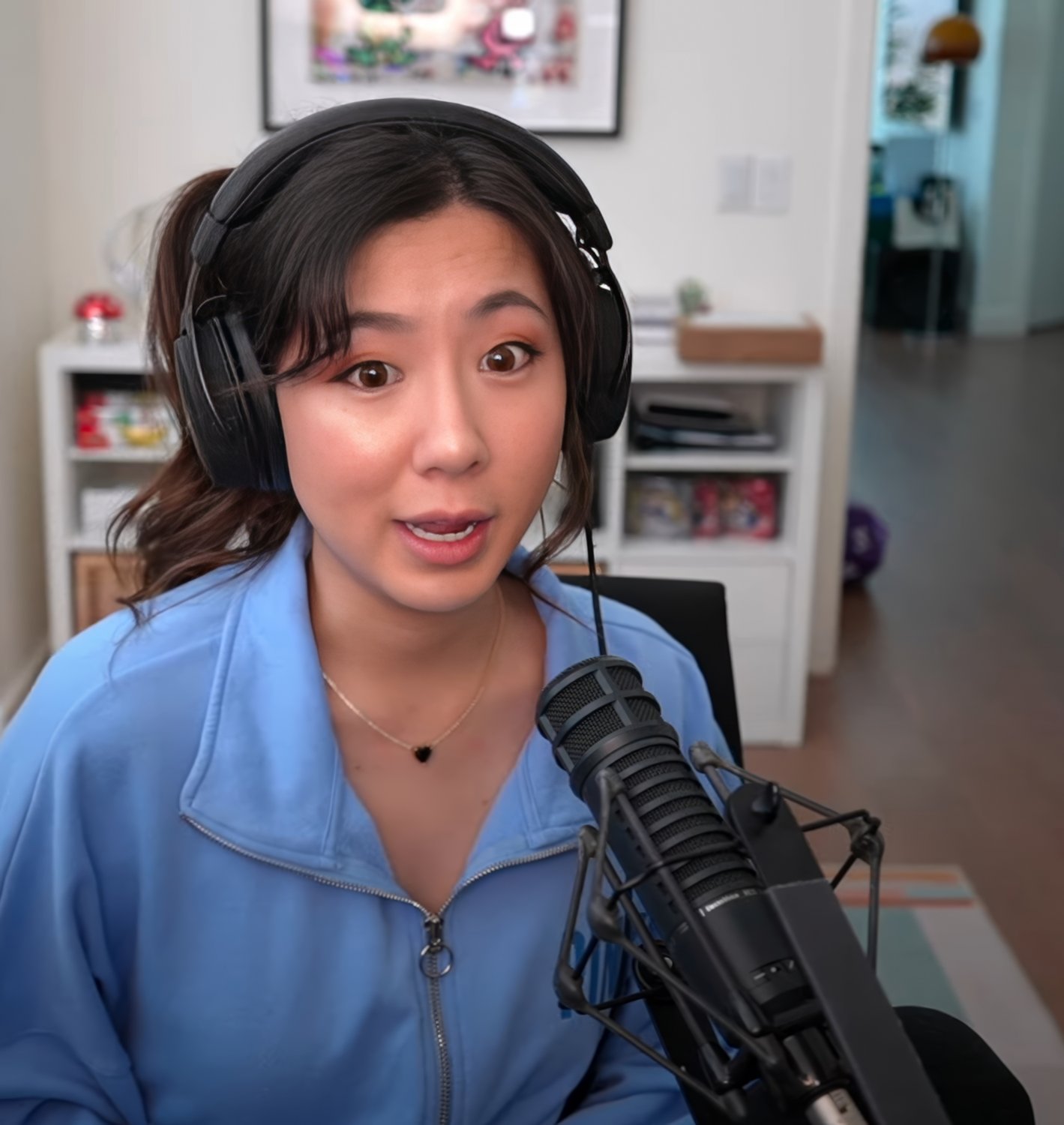 Long-Haired Asian Cutie Fuslie Teases In Amateur Clip 2