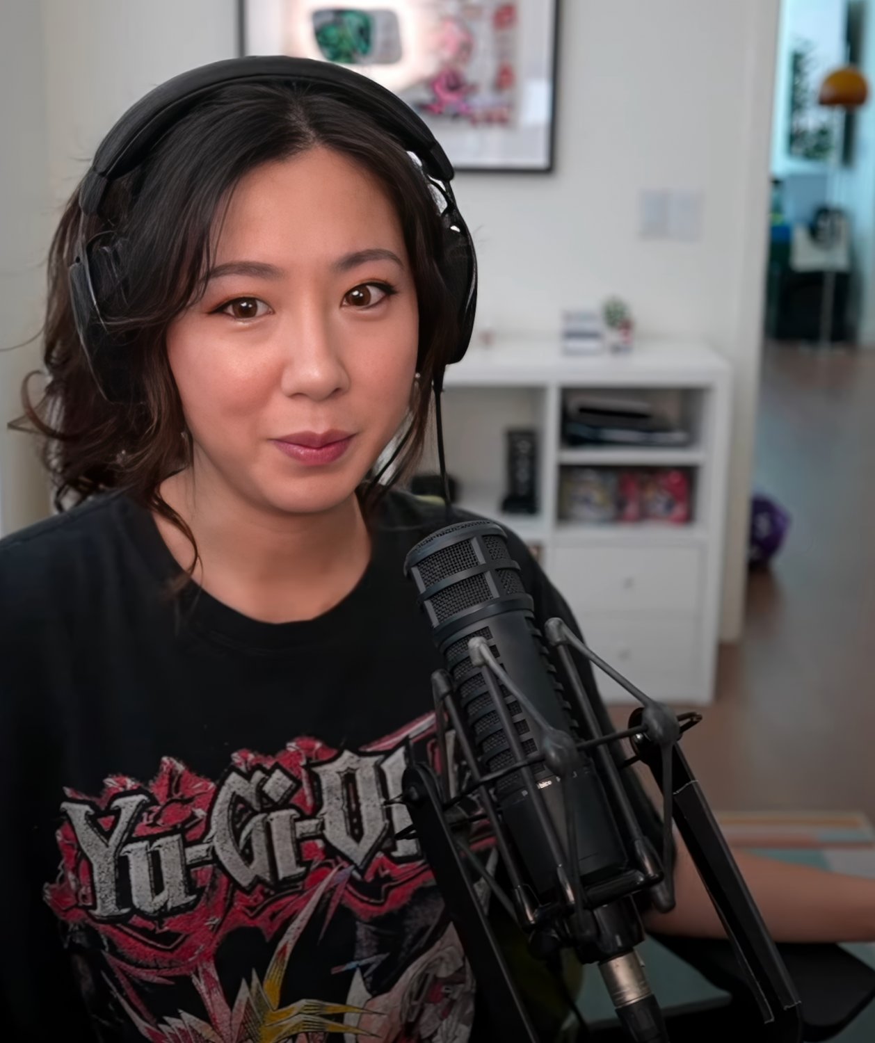 Long-Haired Asian Cutie Fuslie Teases In Amateur Clip 22