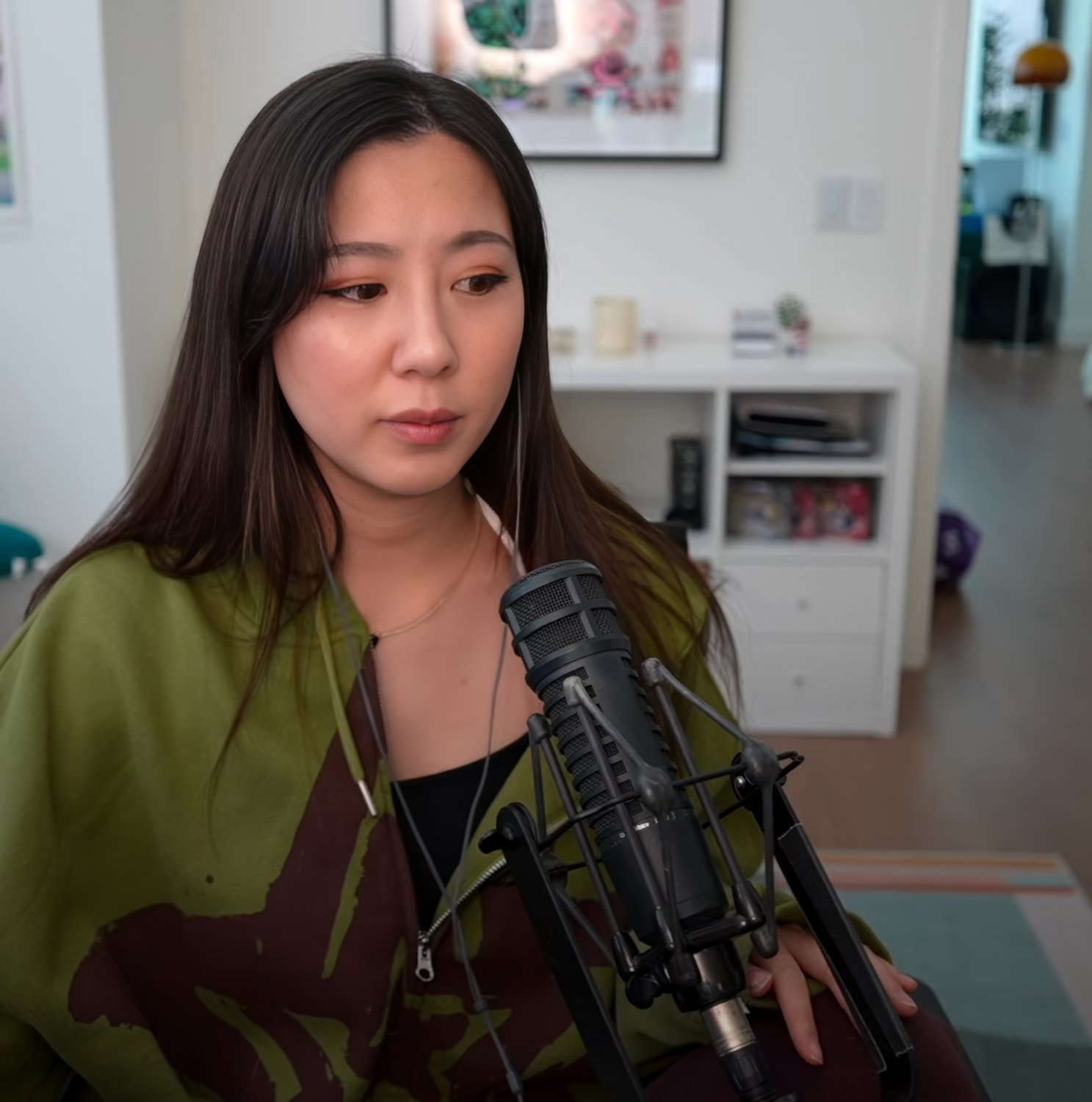 Long-Haired Asian Cutie Fuslie Teases In Amateur Clip 29