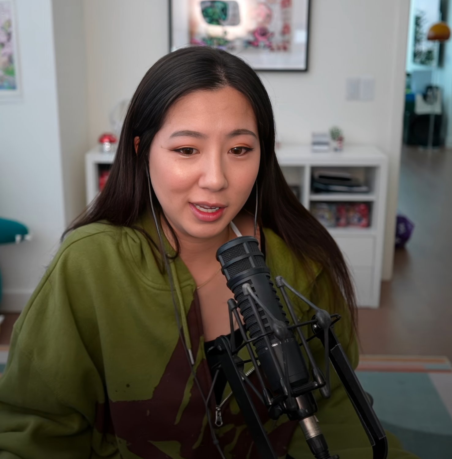Long-Haired Asian Cutie Fuslie Teases In Amateur Clip 35
