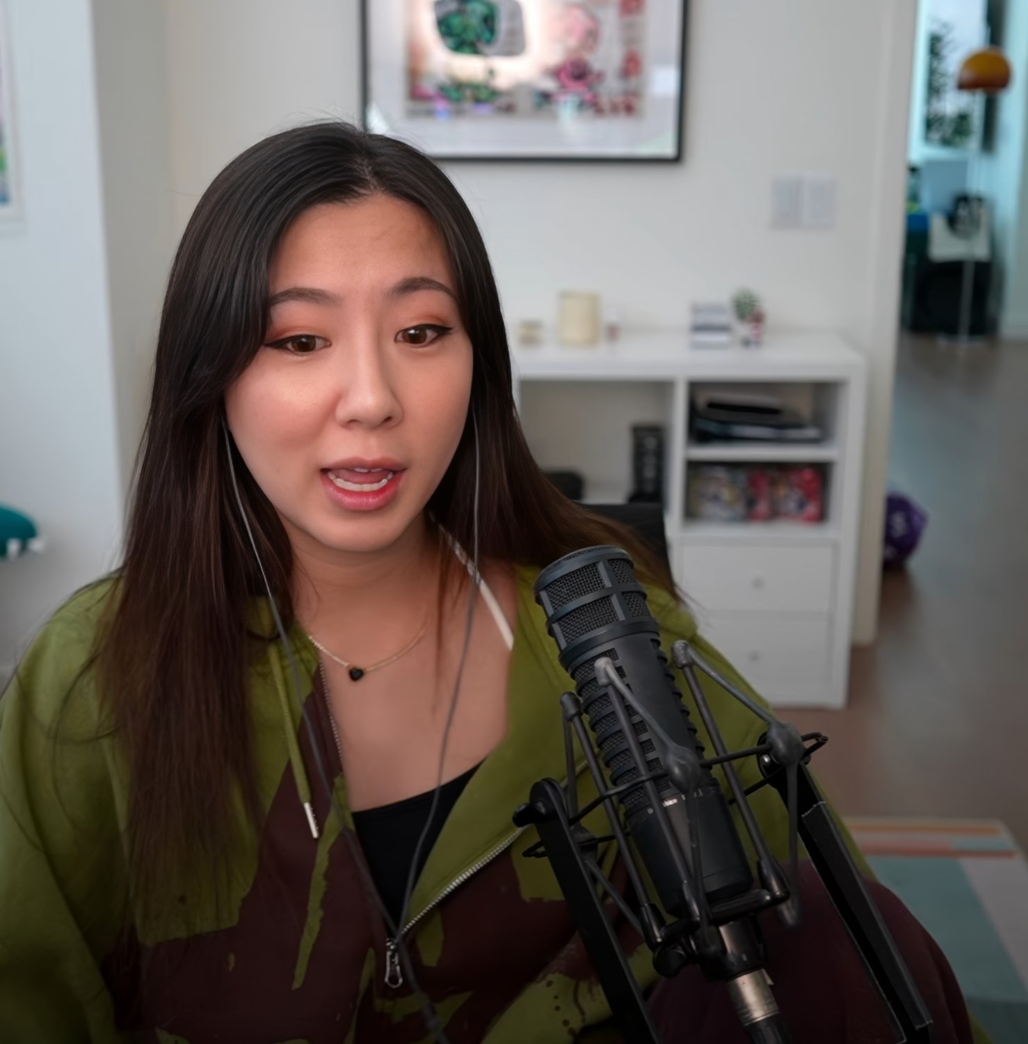 Long-Haired Asian Cutie Fuslie Teases In Amateur Clip 40