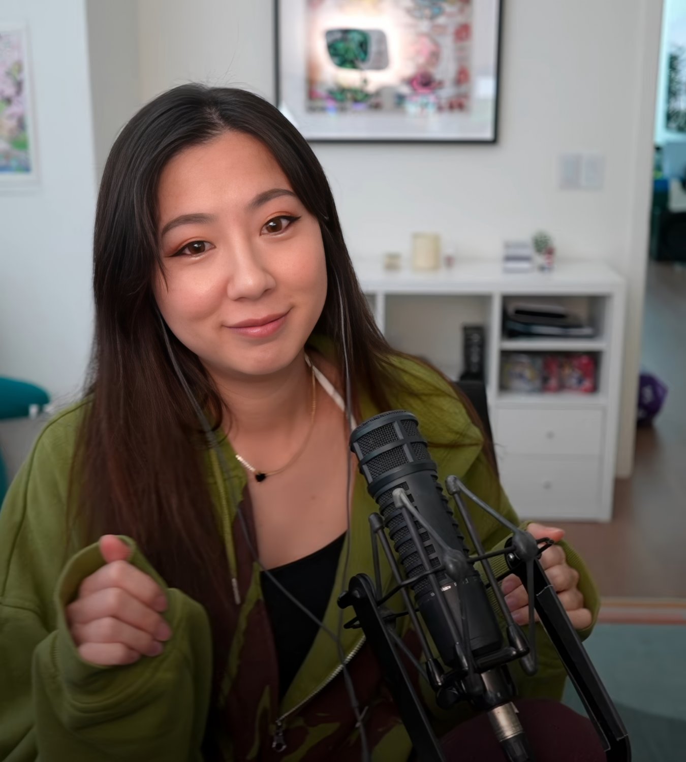 Long-Haired Asian Cutie Fuslie Teases In Amateur Clip 41