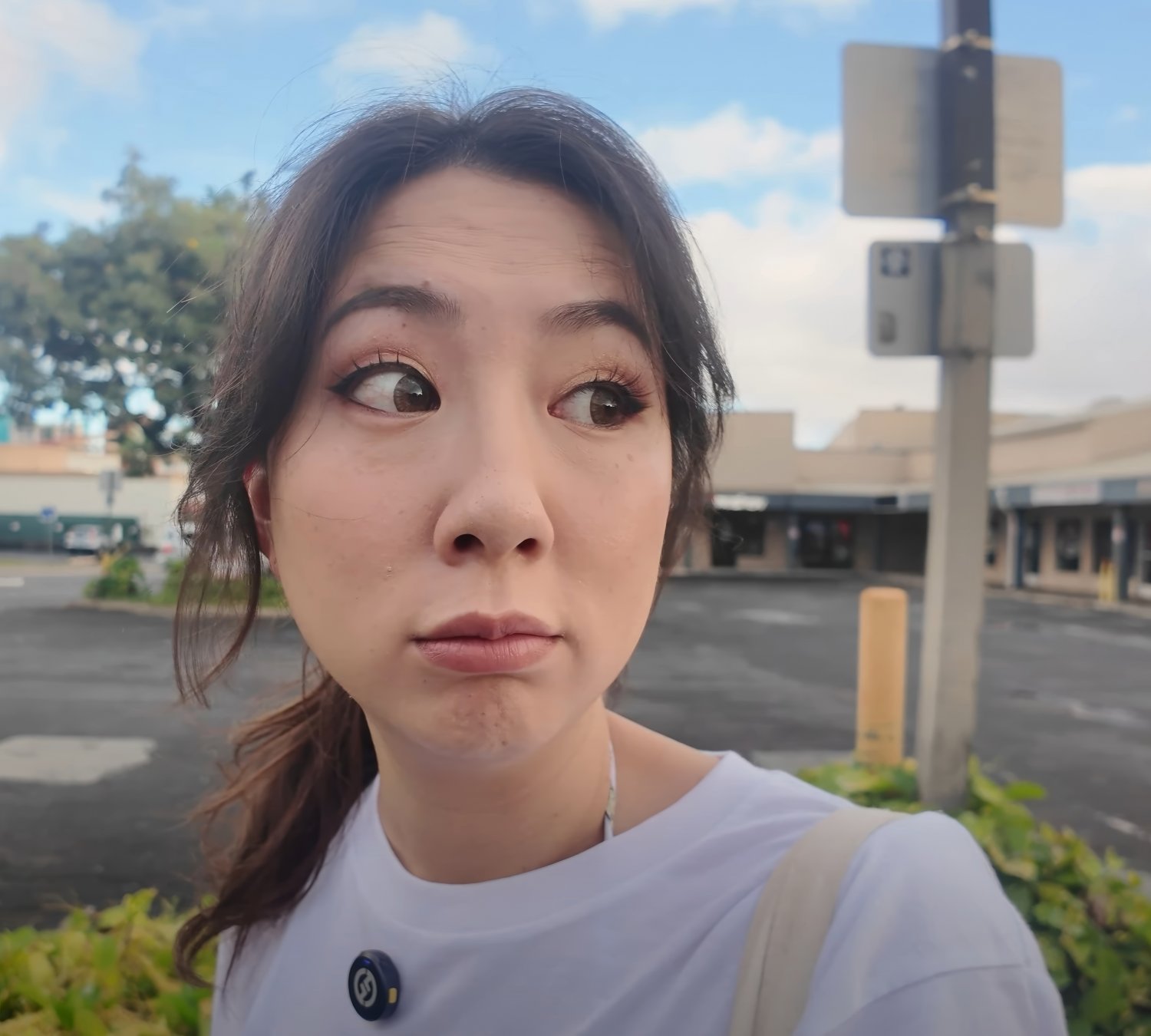 Long-Haired Asian Cutie Fuslie Teases In Amateur Clip 47