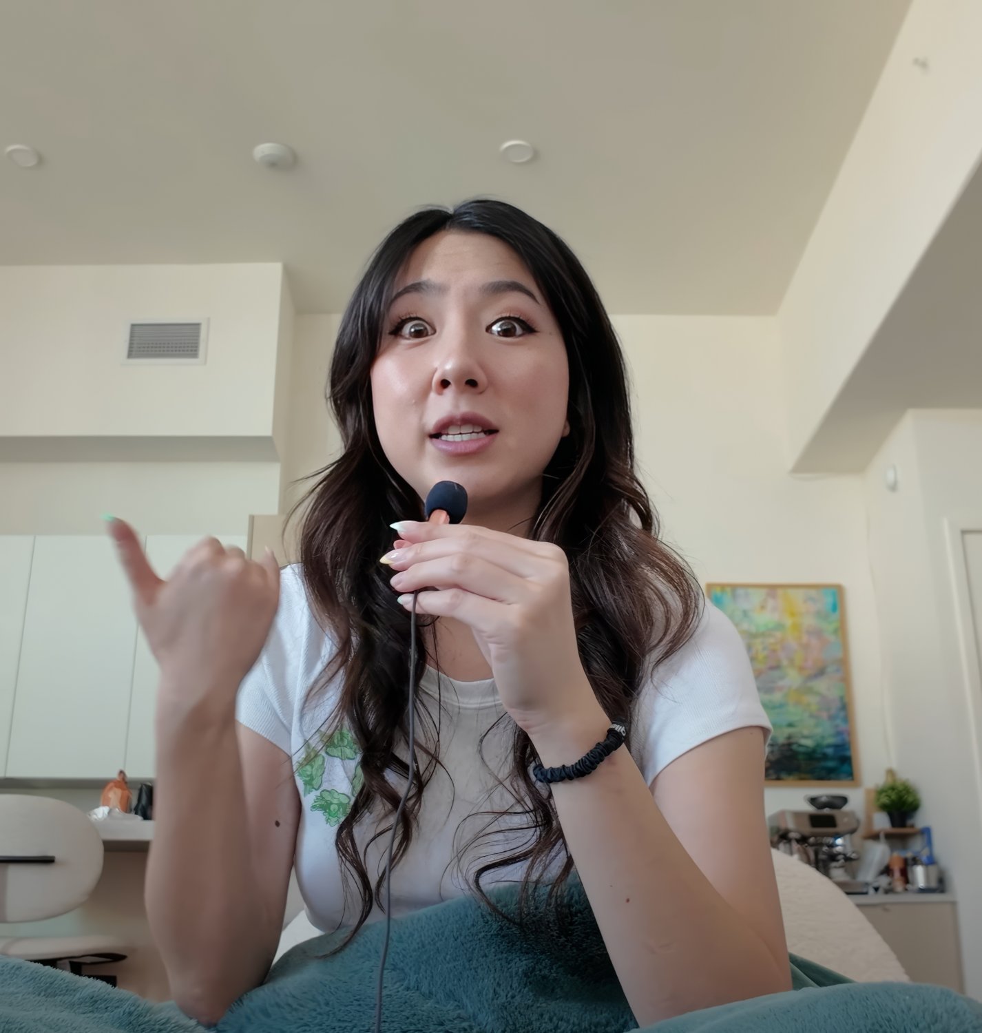 Long-Haired Asian Cutie Fuslie Teases In Amateur Clip 48