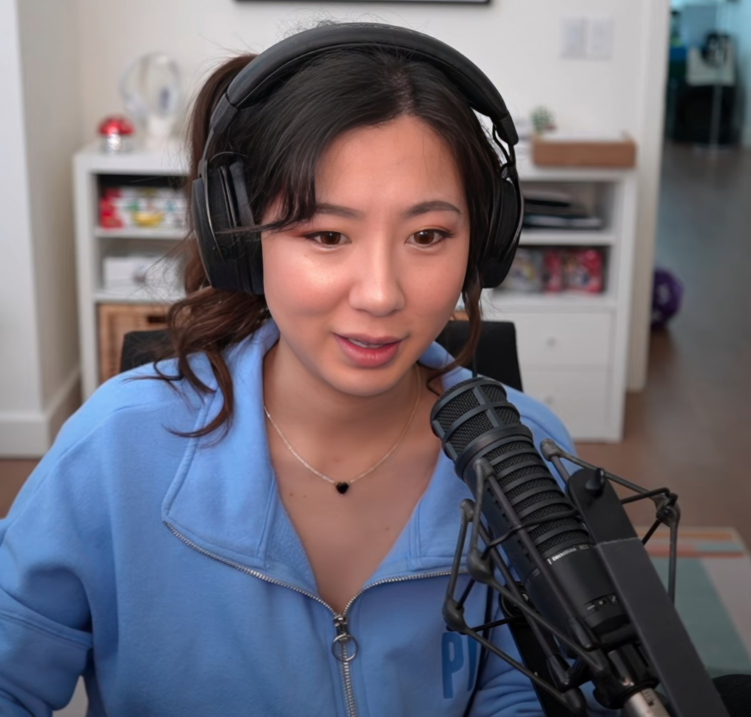 Long-Haired Asian Cutie Fuslie Teases In Amateur Clip 75
