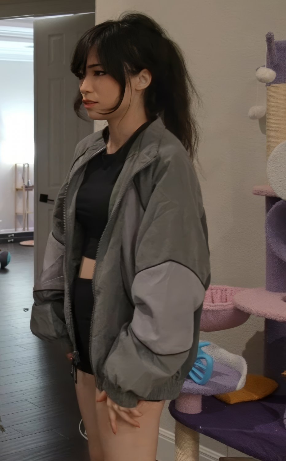 Emi [her ikisi de] 4