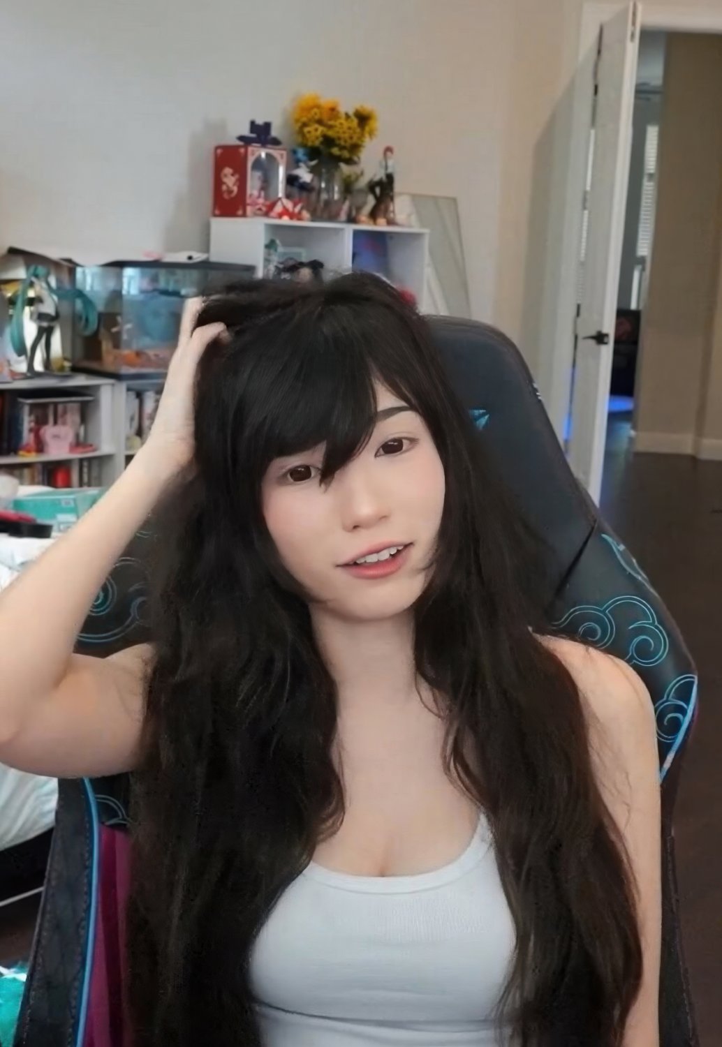 Emi [her ikisi de] 21
