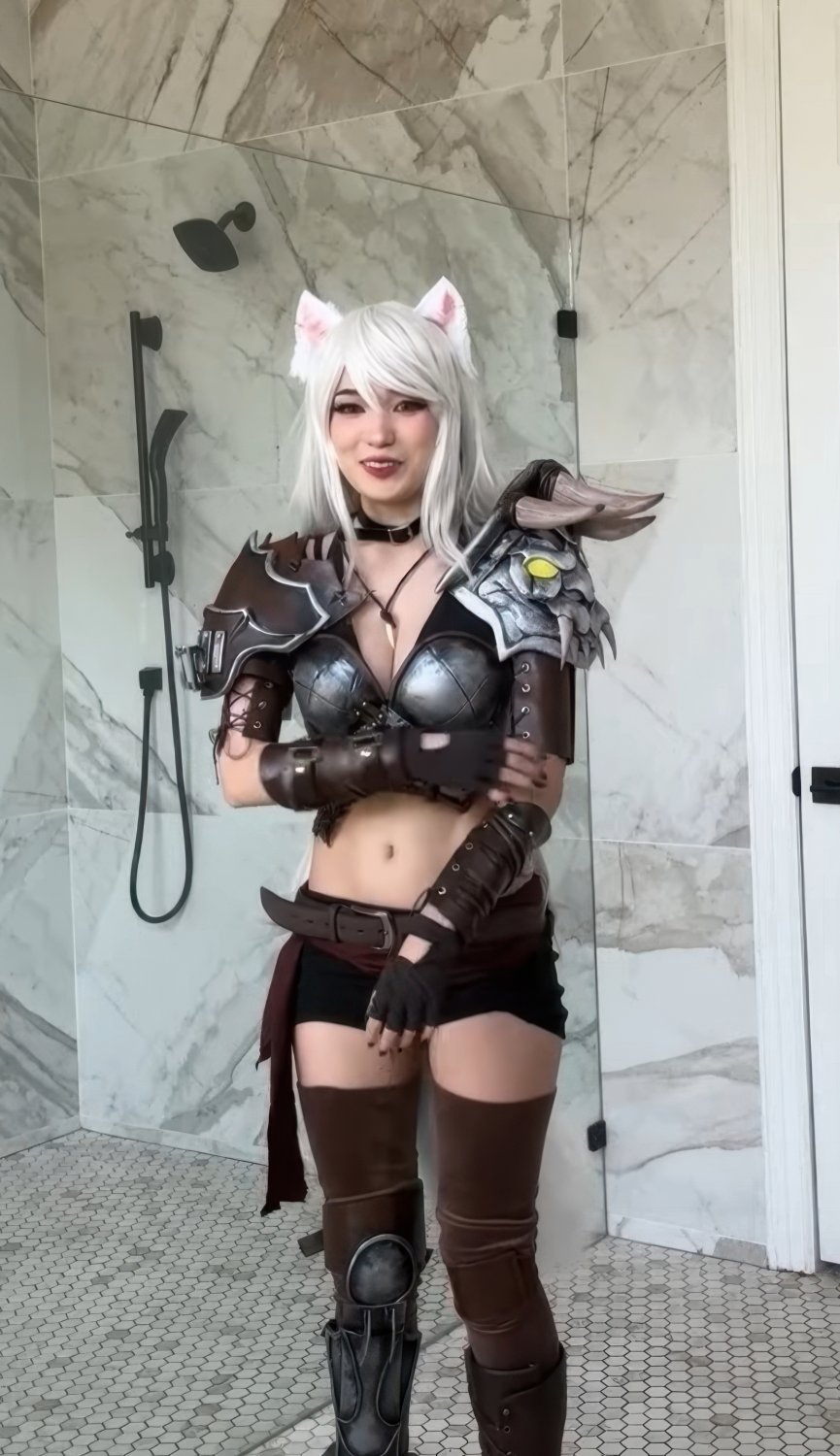 Emi [her ikisi de] 30