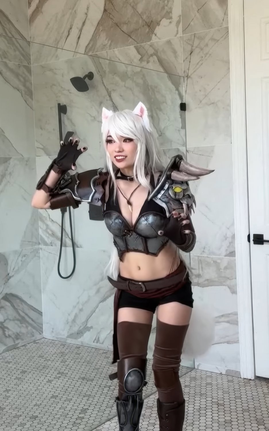 Emi [her ikisi de] 34