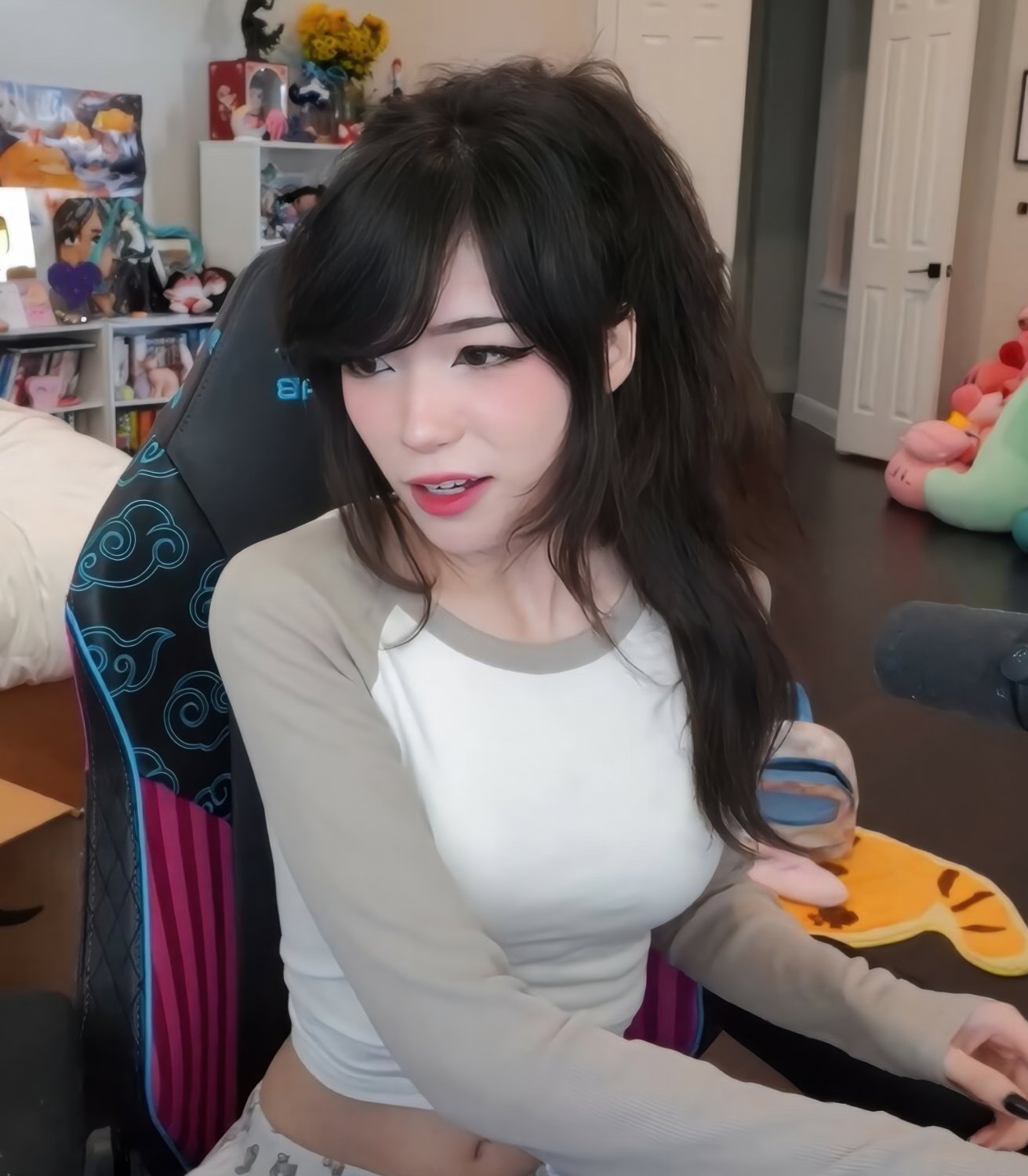 Emi [her ikisi de] 50