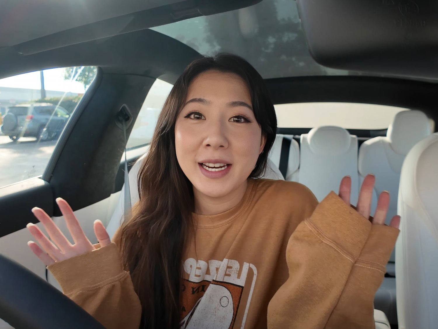 Fuslie Shows Off In Another Hot Amateur Clip 10