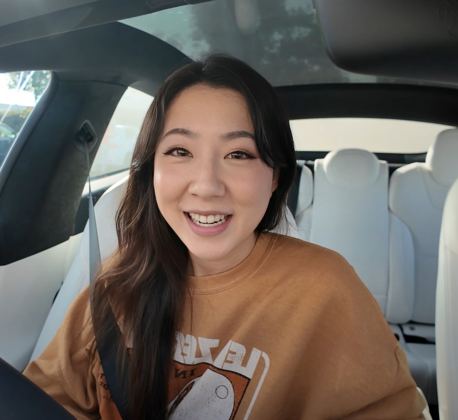 Fuslie Shows Off In Another Hot Amateur Clip 12