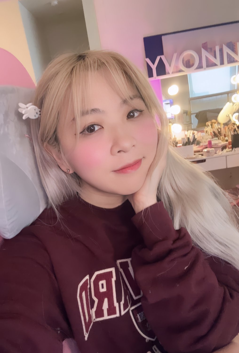 Yvonne 5