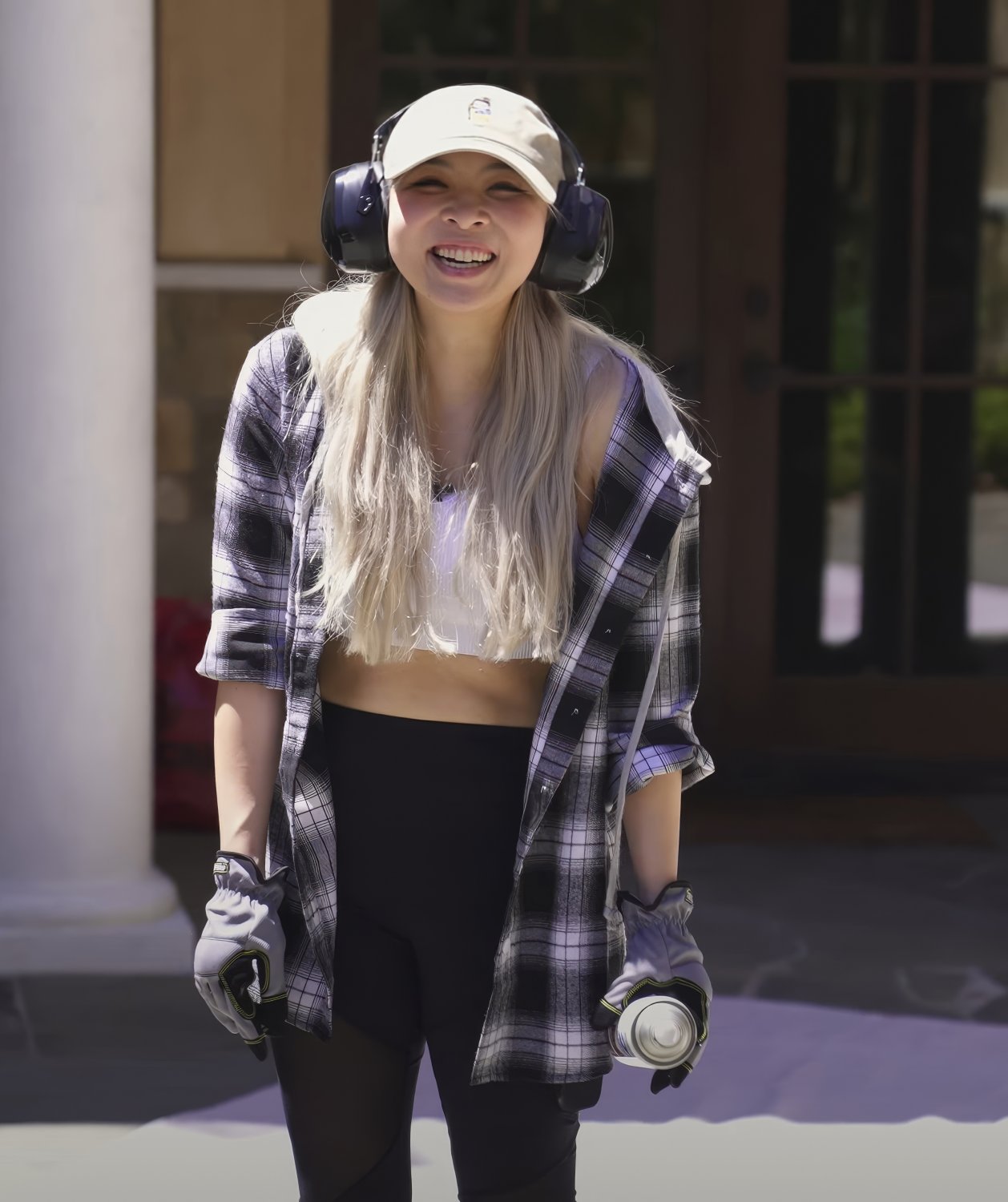 Yvonne 11