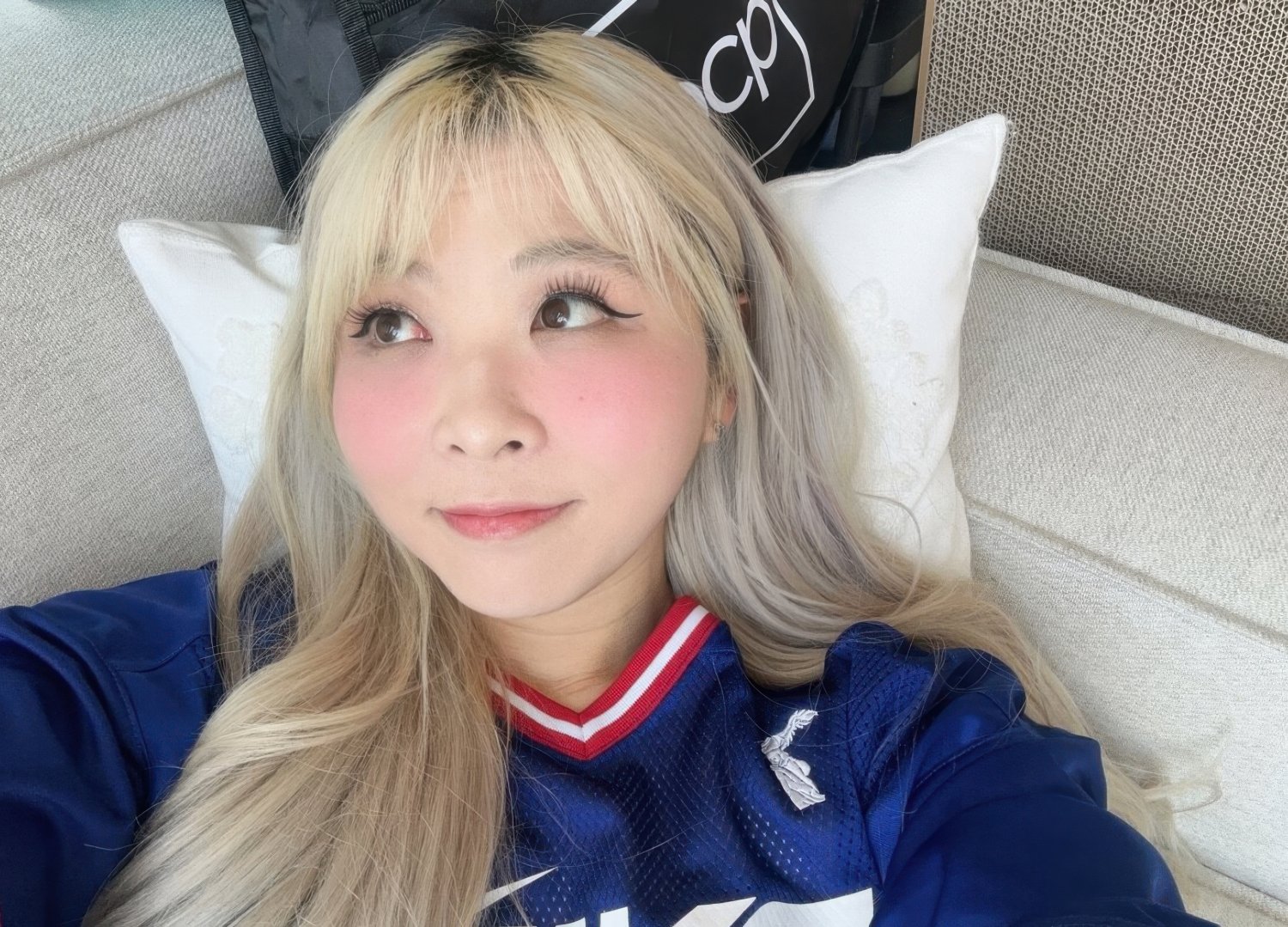 Yvonne 33