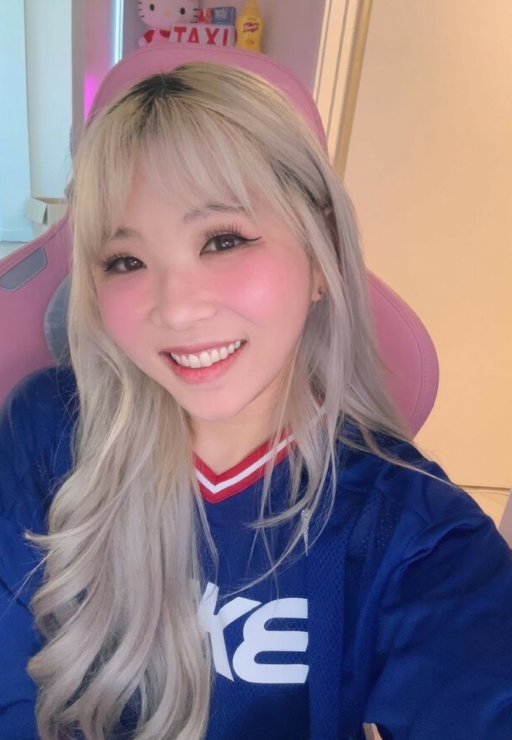 Yvonne 37