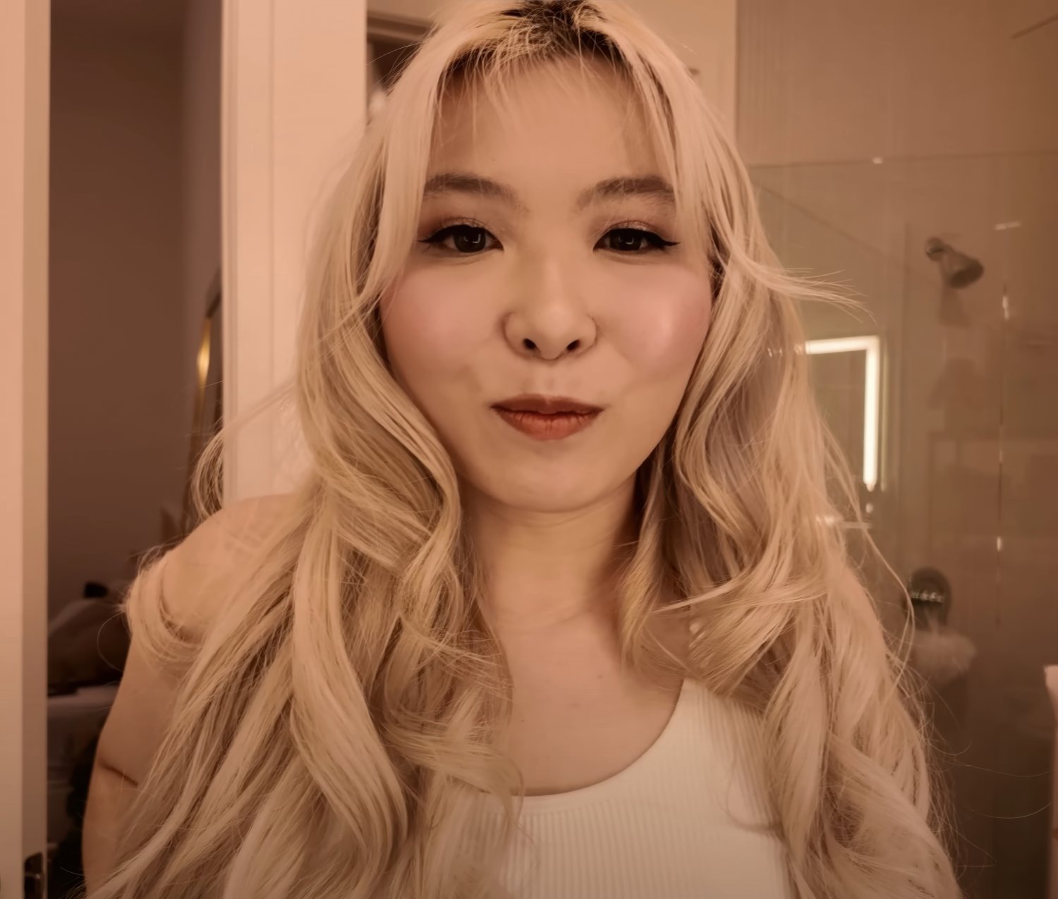 Yvonne 44