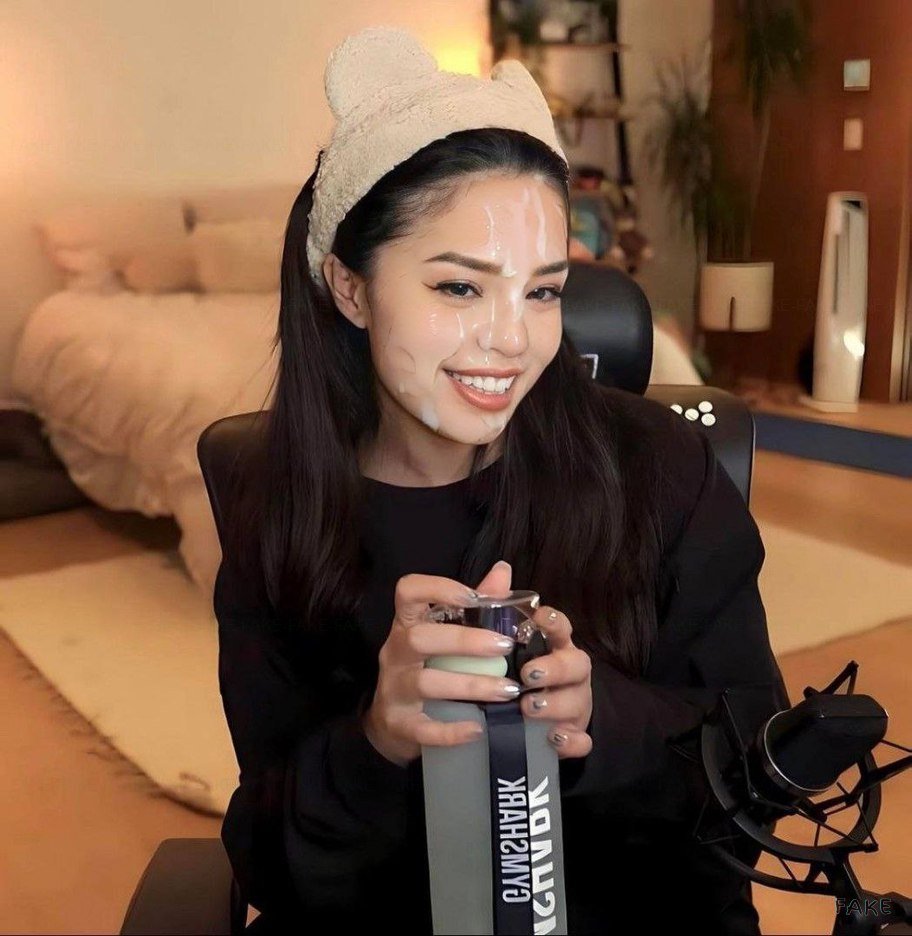 Valorant Streamer Valky Gets Splattered In Facial Cumshot 2