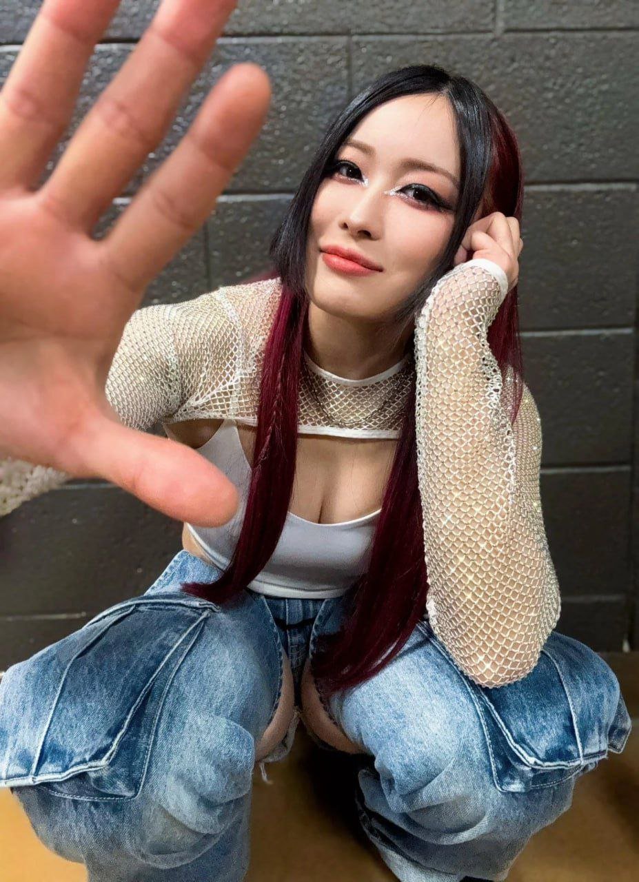 Iyo Sky (Io Shirai) Wrestling Hooker WWE 35