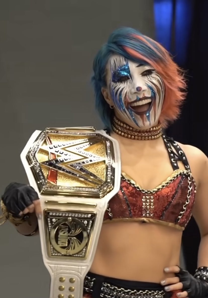 💦 Stasera mi masturberò e sborrerò come un pervertito con "Asuka" della WWE! 💦 5