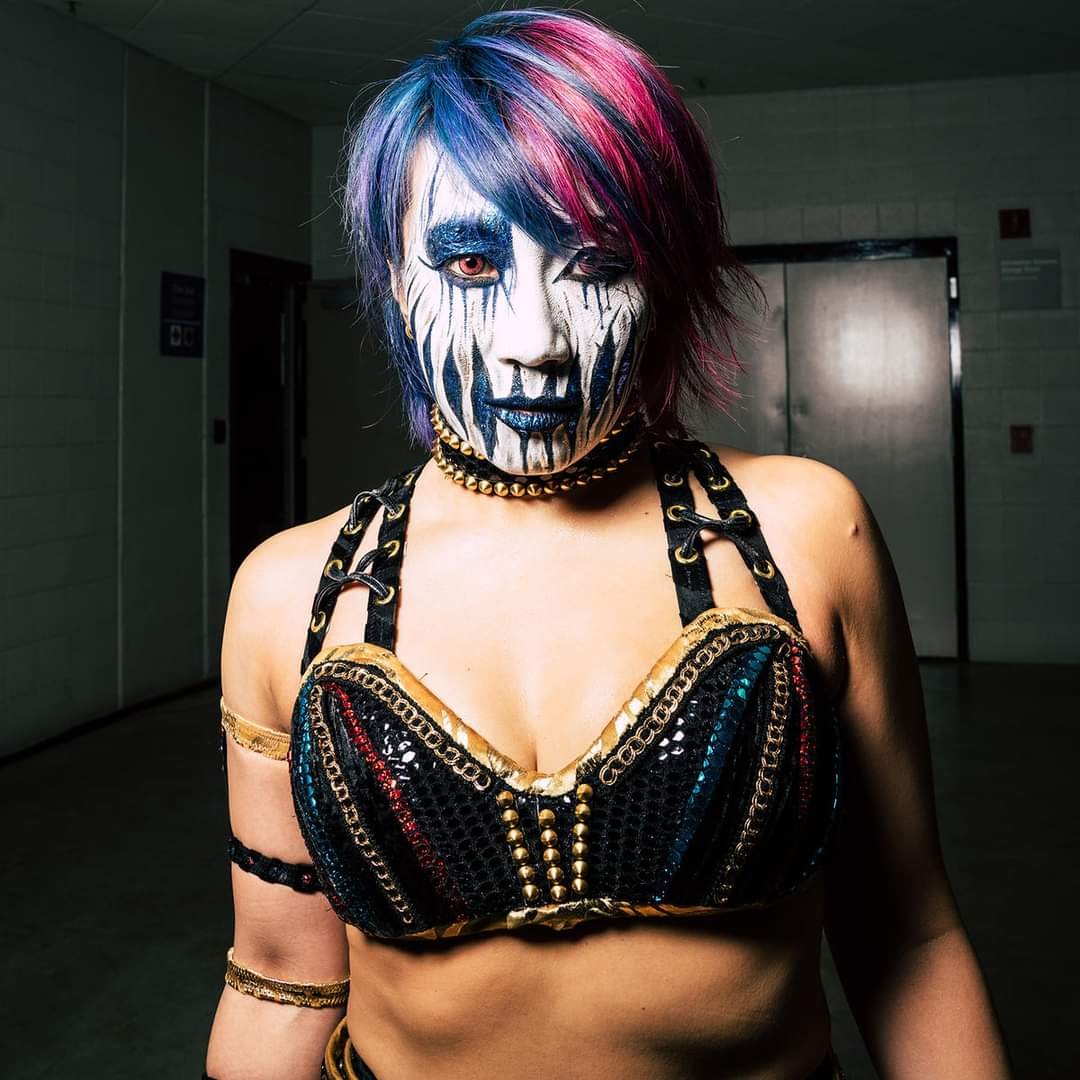 💦 Stasera mi masturberò e sborrerò come un pervertito con "Asuka" della WWE! 💦 44