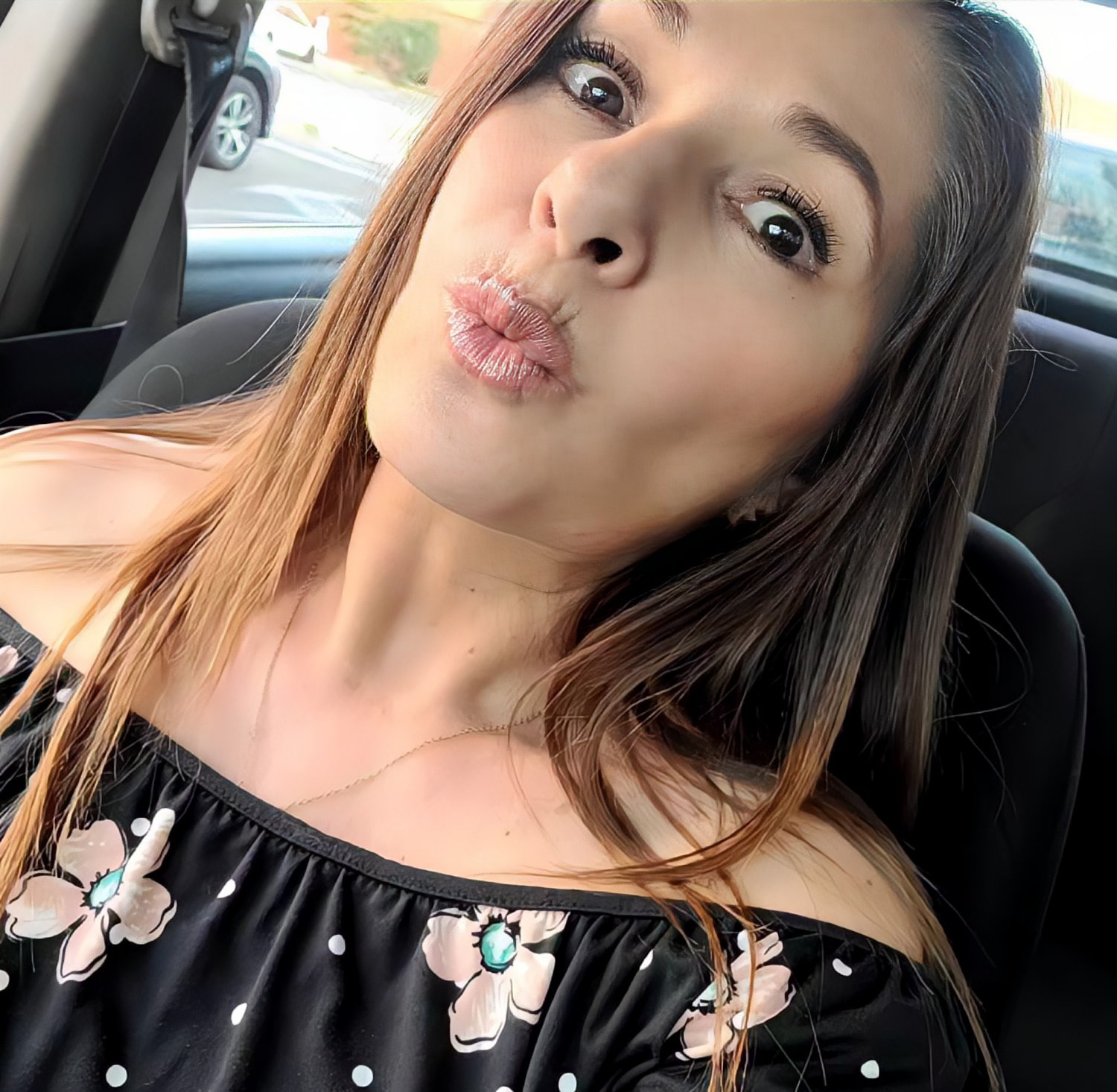 Mature Babe With Big Tits And Fat Ass Gets Wild 10