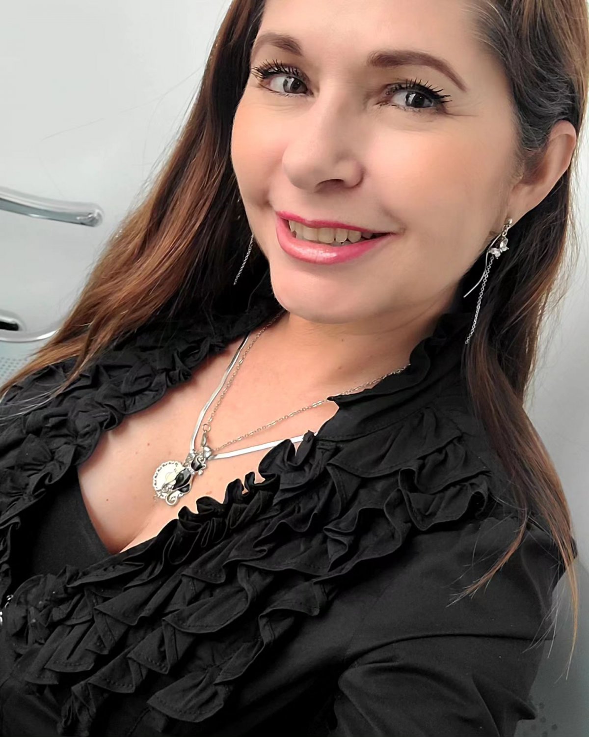 Mature Babe With Big Tits And Fat Ass Gets Wild 14