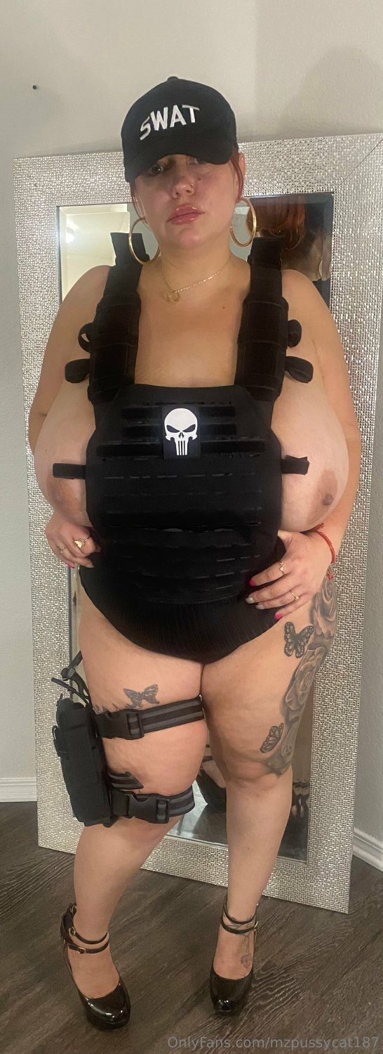 Big Tits MILF Ready To Play ɯzdnssʎɔɐʇƖ8ㄥ 21