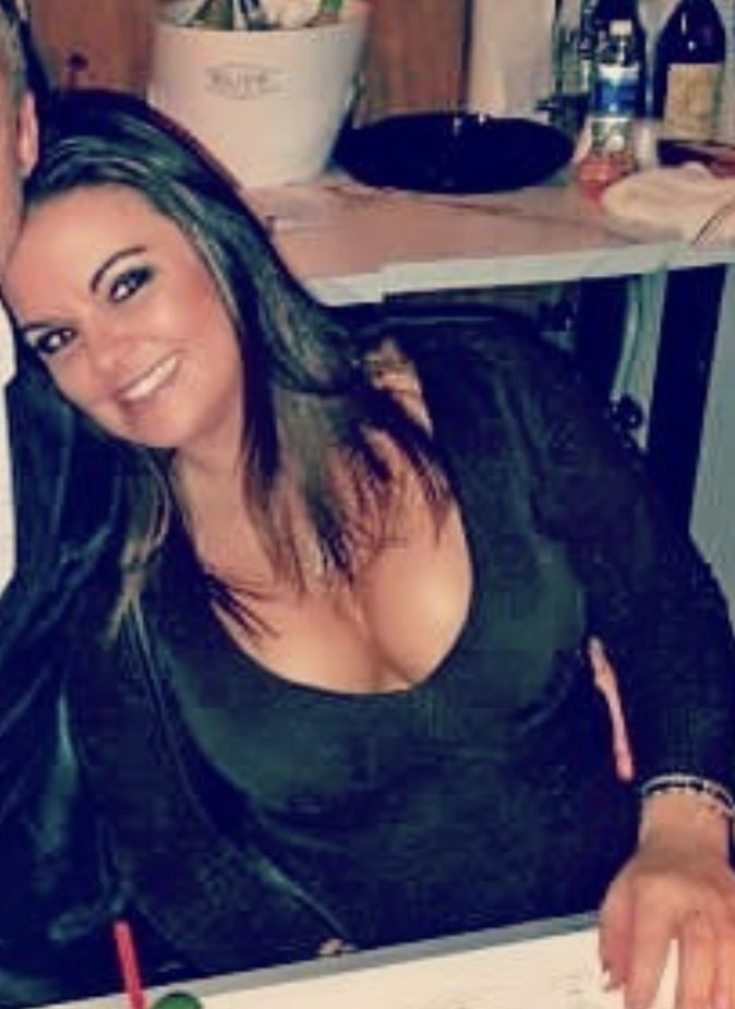 Il filmato G G W che questa moglie spera che suo marito non veda mai 14