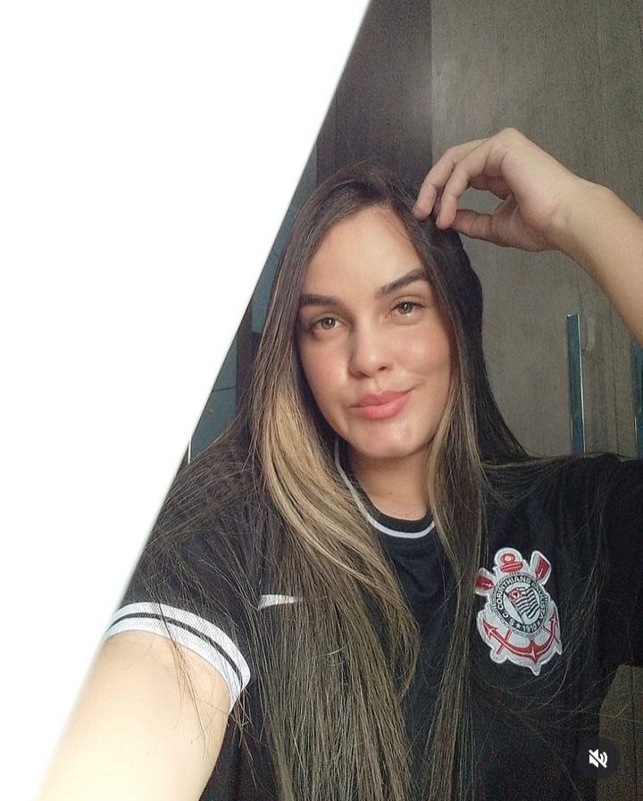 Bia P — Naughty Branquinha Novinha Slut 1