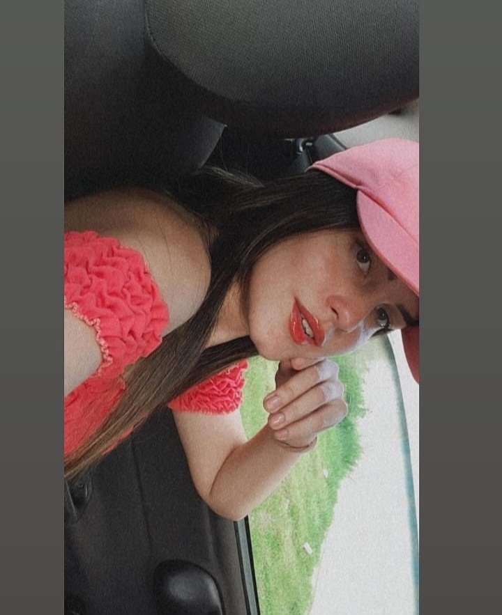 Bia P — Naughty Branquinha Novinha Slut 2