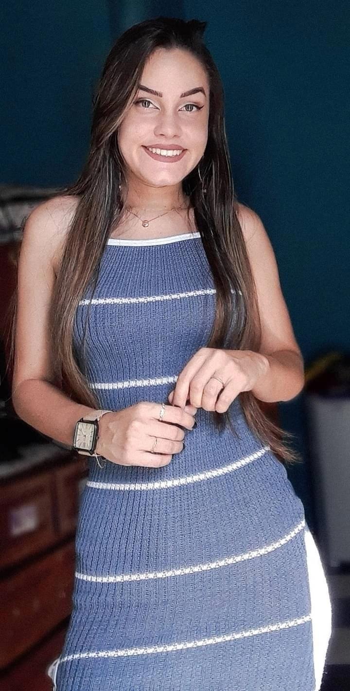 Bia P — Naughty Branquinha Novinha Slut 3