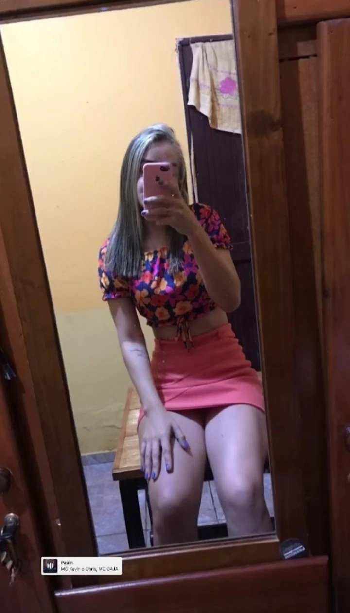 Bia P — Naughty Branquinha Novinha Slut 5