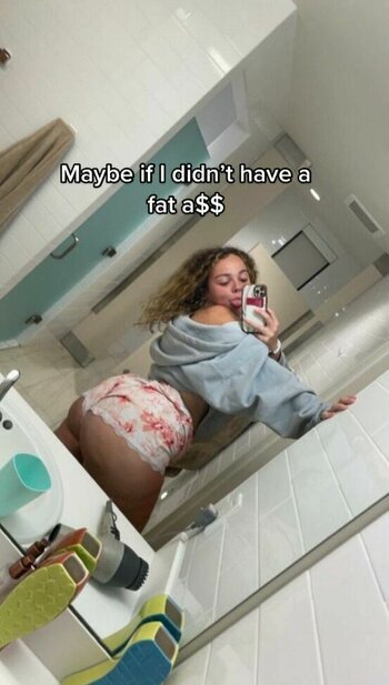 バスティビキニ娘がトワーク—ソーシャルメディアフッカーズ 10