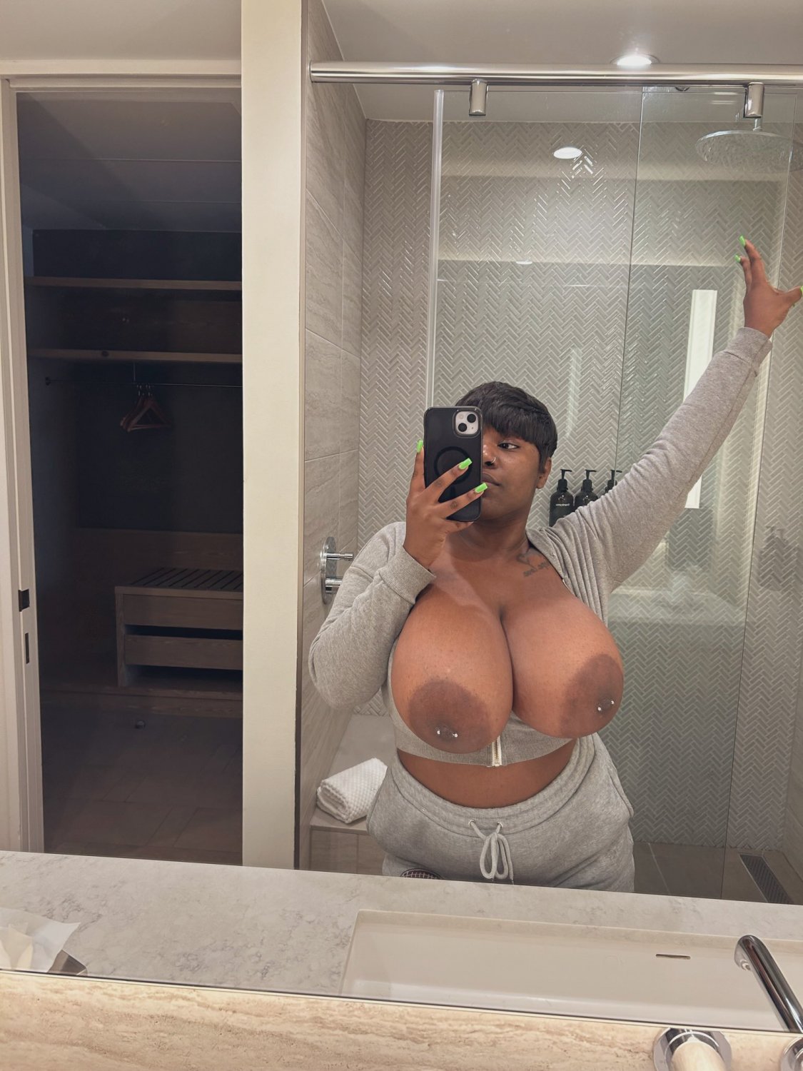 Eksperymentalne nogi w piątek 👅 Pt 26 46