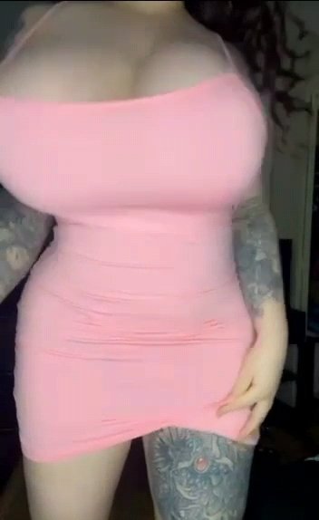 Bambino rosa tette enormi 5