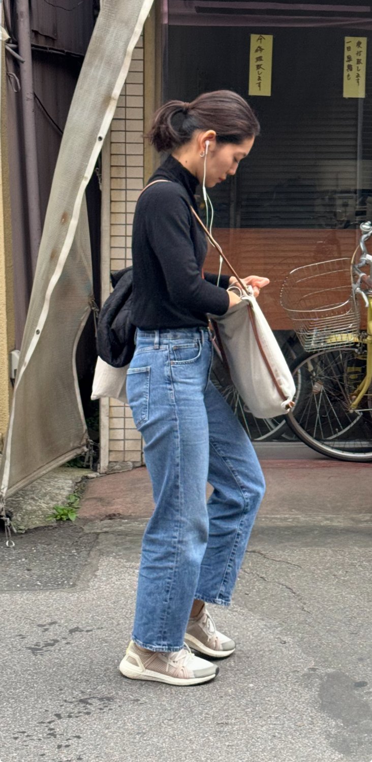 Japanese Cutie Secretly Caught In Public — Creepshot Pt. 3 27