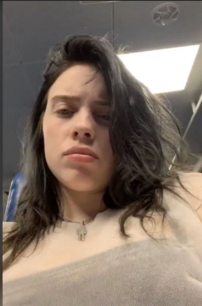 Billie Eilish’s Alleged Drunk Sextapes Leak Online 10