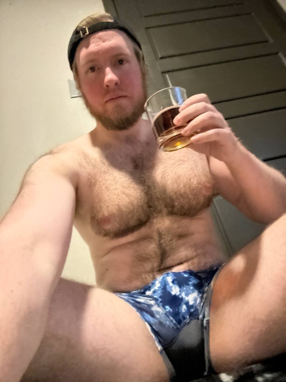 Drunk Crony Gets Naughty in Gay Fuck Action 1