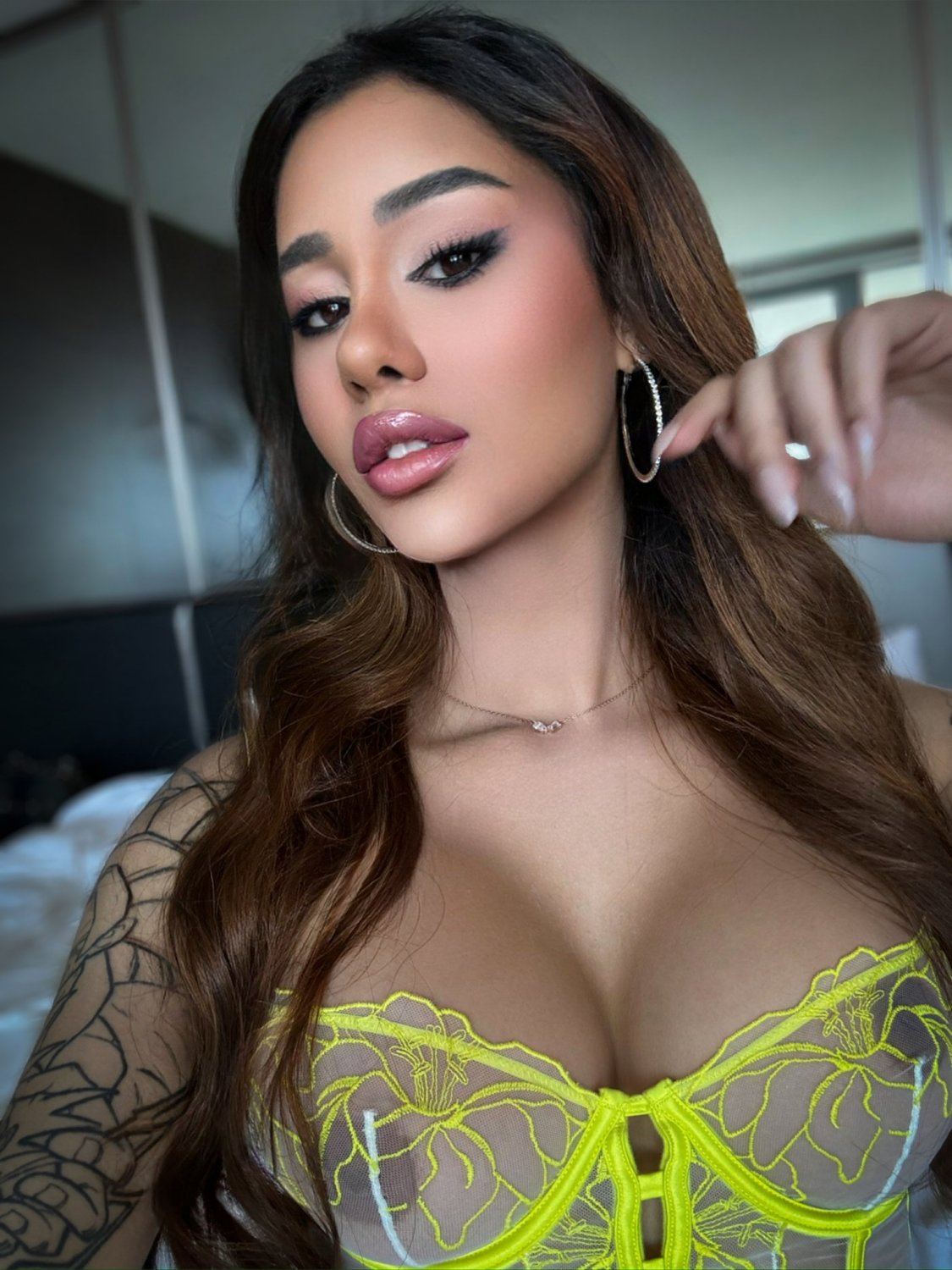 Trans Arryadoll Goes Wild in Tranny Fuck 7