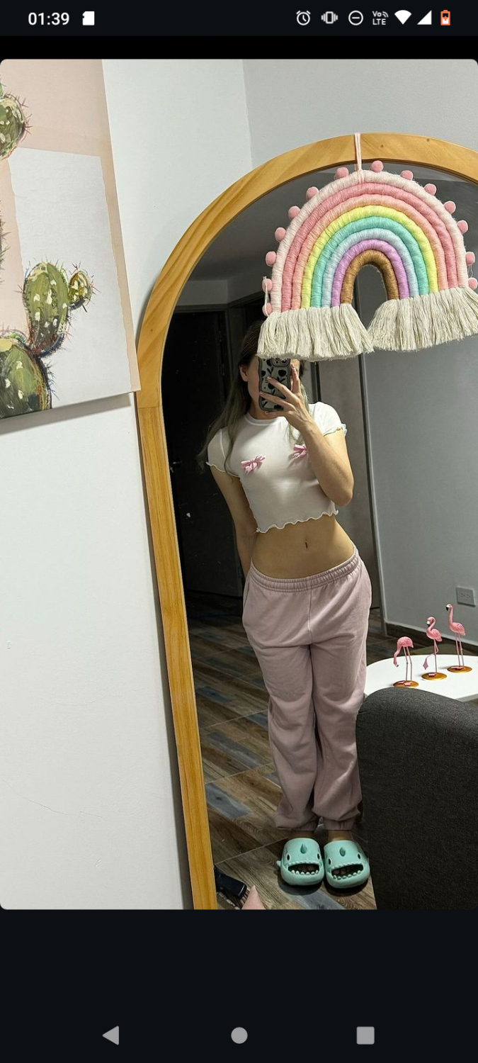 Young Kitty Sophie Shows Off Her Sweet Selfie 2